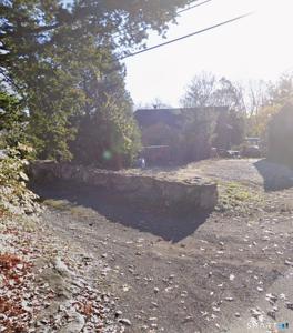 17 Hemlock Trail