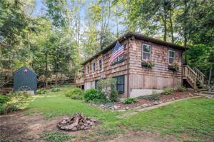 10 Locust Drive