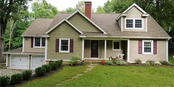6 Collins Road