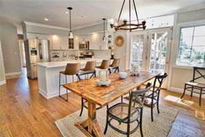 7 Meadow Lane