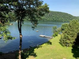 25 Ledgewood Drive