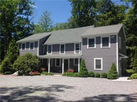 422 East Wakefield Boulevard