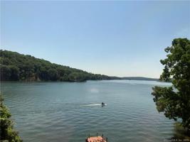 35 Lakeshore North