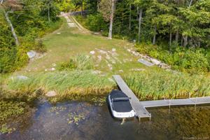 26 Pond Ridge Road
