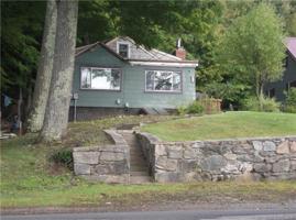553 East Wakefield Boulevard