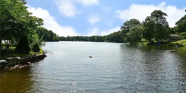 6 Viewpoint Drive