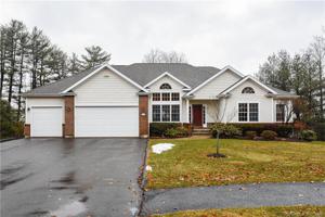 85 Emily Way