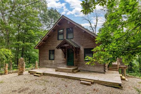 19 Old Oak Trail