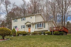 4 Laurel Drive