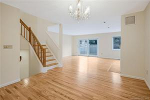 12 Boulevard Drive