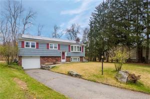23 Valley Stream Drive