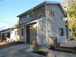 17 Round Hill Road
