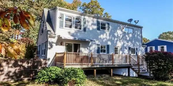 3 Cedar Trail