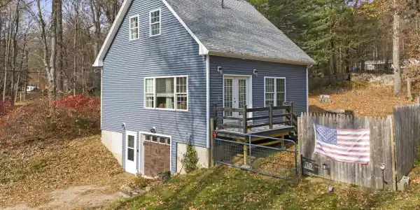 55 Circle Drive