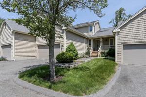 172 Lake Place South