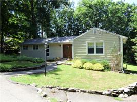 5 Candlewood Lake Drive