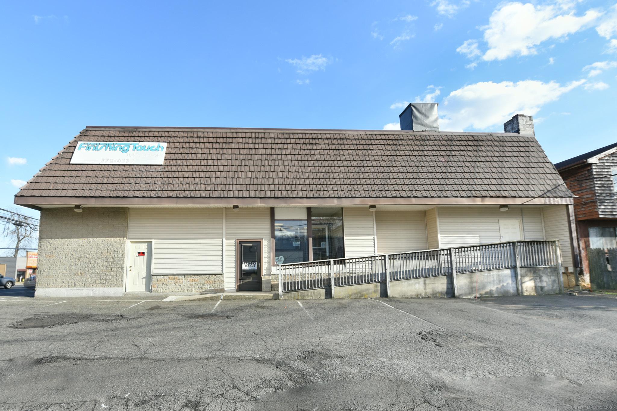 Image 3: Side photo