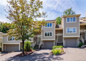 11 Boulevard Drive
