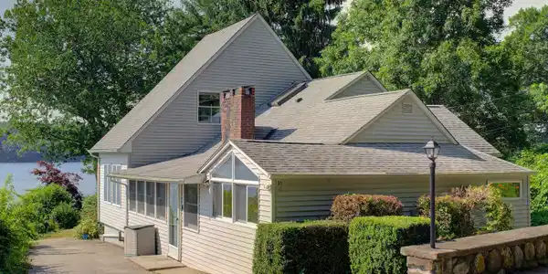 31 Sleepy Hollow Road