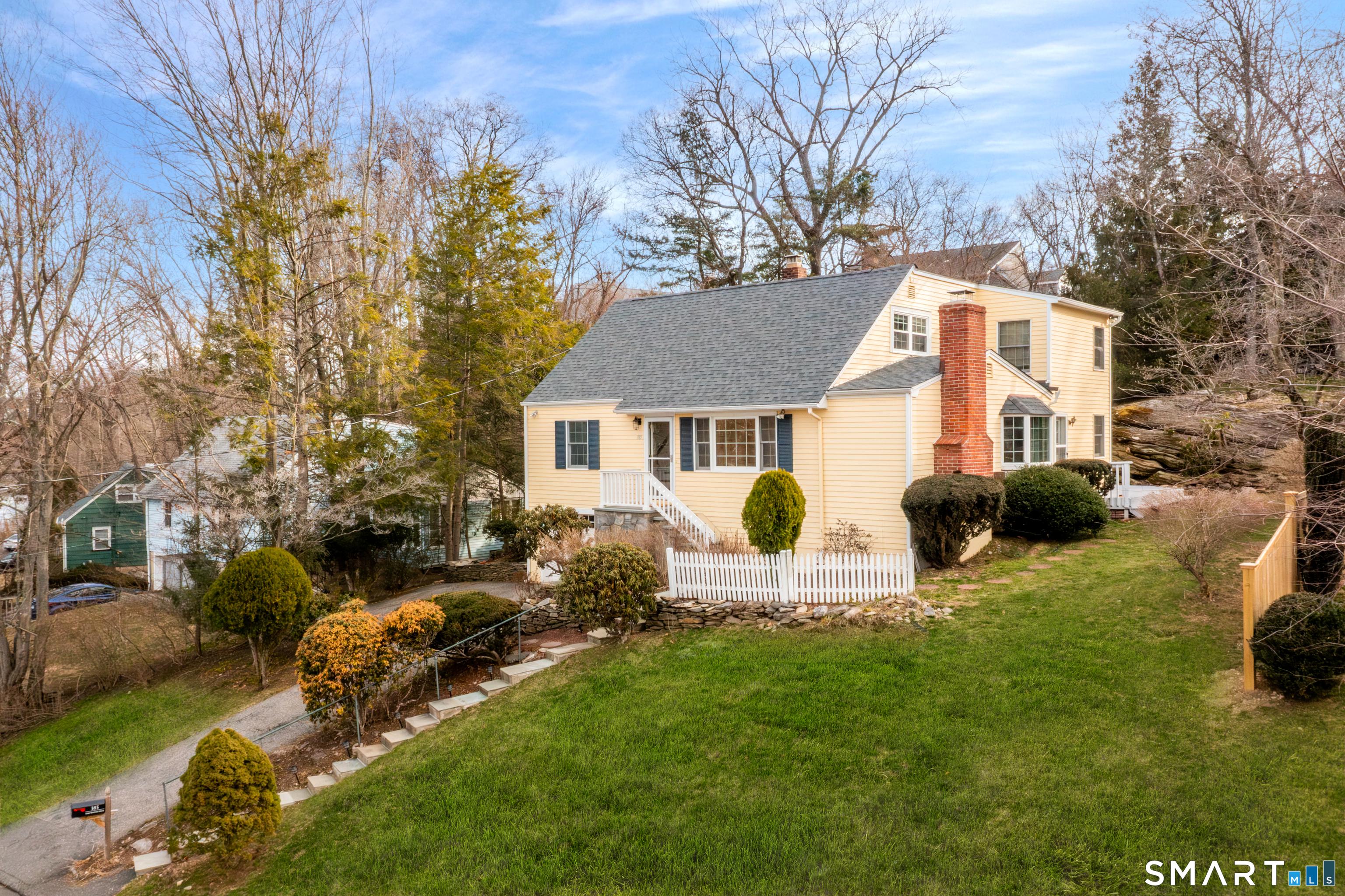 Image 1: Welcome to 385 Samp Mortar Drive