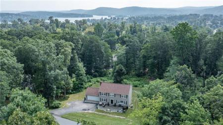 26 Deer Run Road