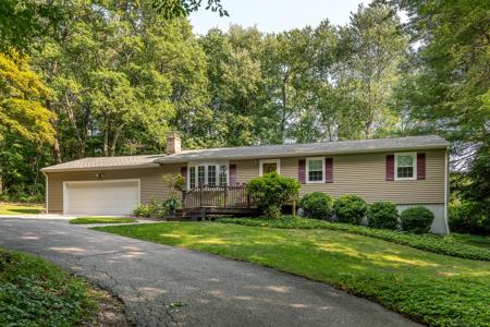 20 Buckskin Heights Drive