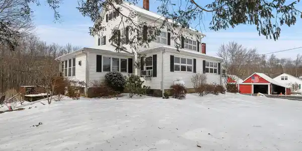 24 Barnum Road