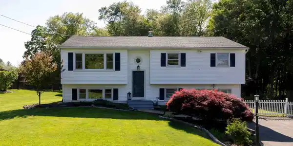 3 Eastview Drive