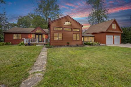 79 Wangumbaug Drive