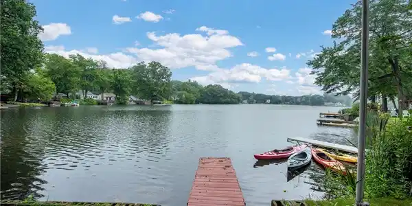 13 Lakeview Drive