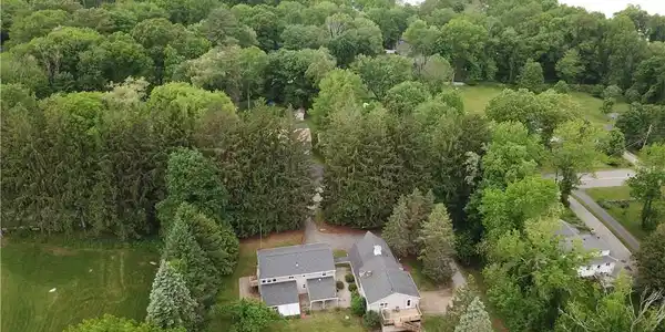 43 Lake Road