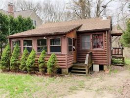 28 Wood Acres Road