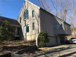 86 Taunton Lake Road