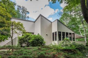 6 Hyerdale Court