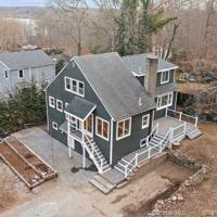 22 Lake Road