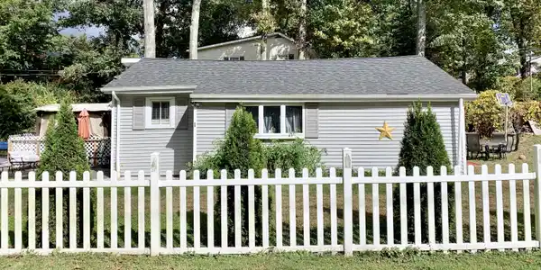 1 Oak Trail