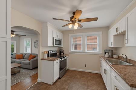 265 Lake Plymouth Boulevard