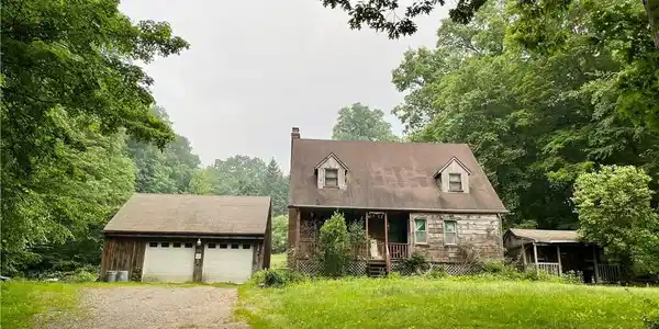109 Old Town Road