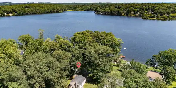 218 Deepwood Drive