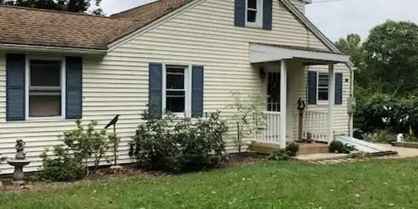 25 Ashford Drive