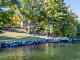 2-4 Candlewood Shore