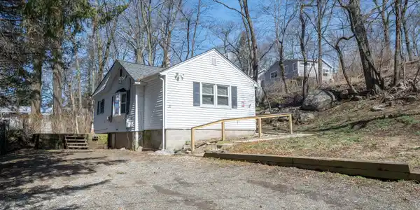 36 Hickory Trail