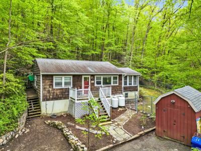 121 Green Pond Road