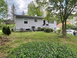 10 Hurlbut Street
