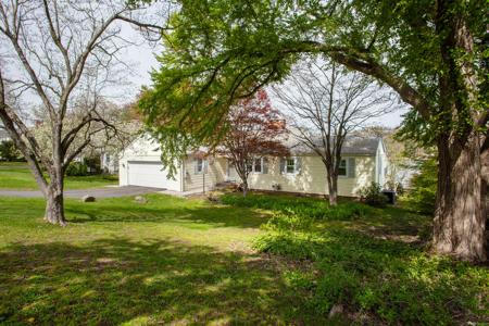 108 Woodpond Road