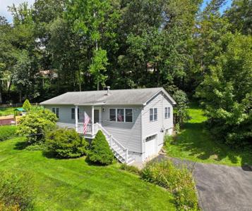 871 Lakeside Road