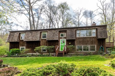 5 Ledgewood Drive