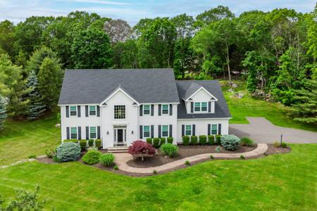 4 Shoreview Lane