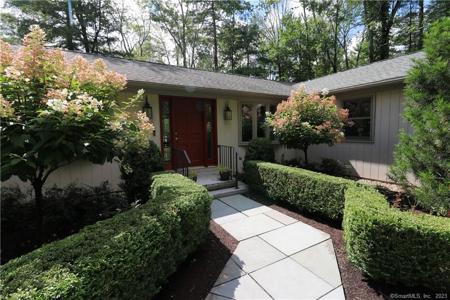 36 East Hyerdale Drive