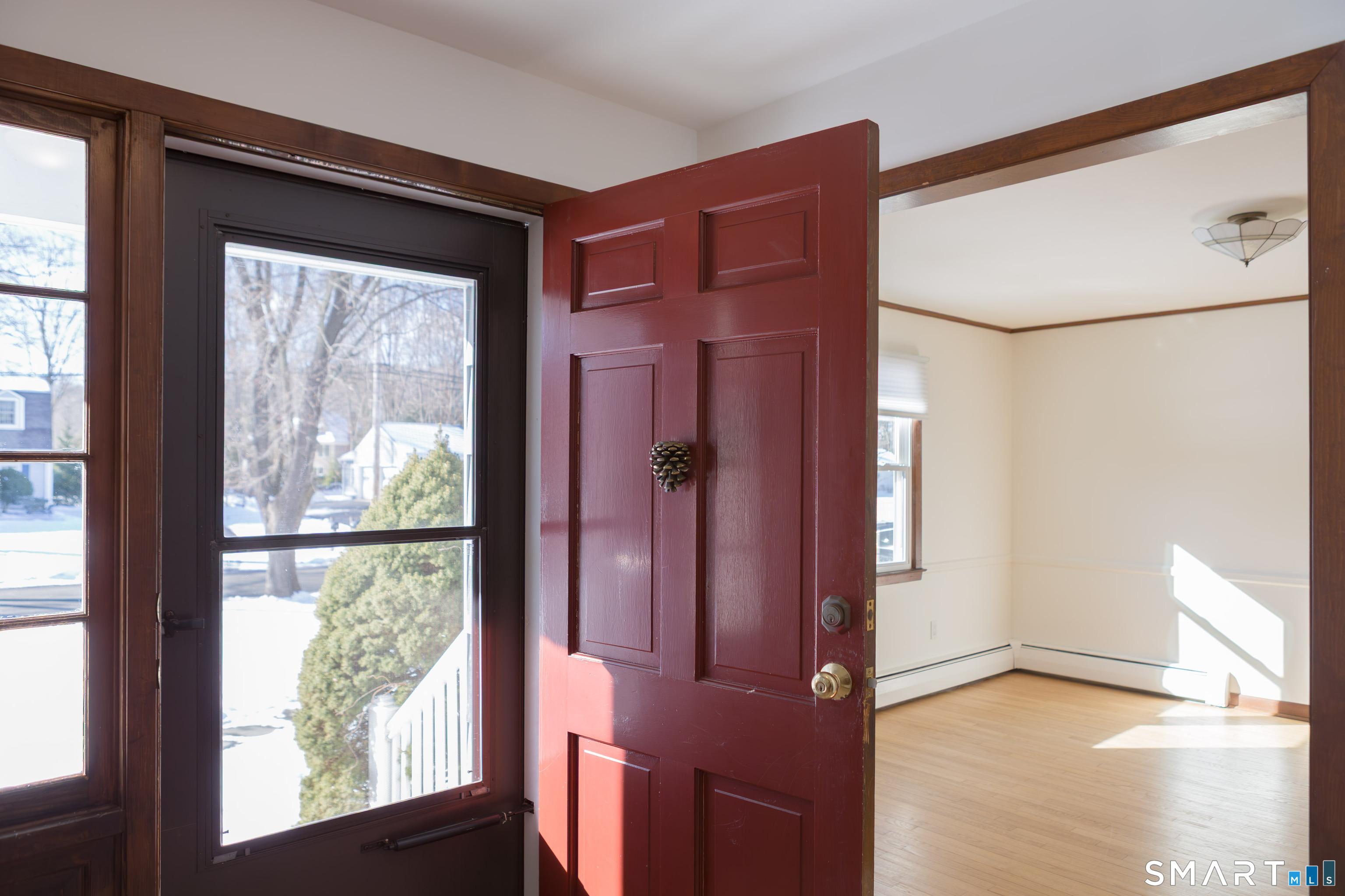 Image 4Main Entry: Front entry foyer.